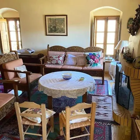 Apartment παραδοσιακή στο μαίναλο Alonistaina